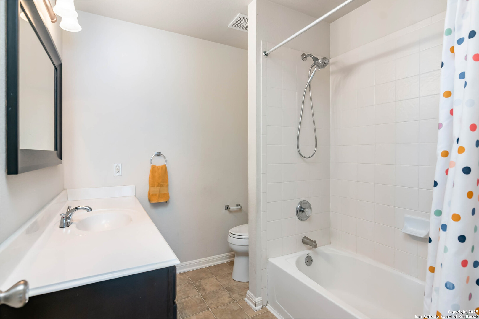 19538 Clay Oak