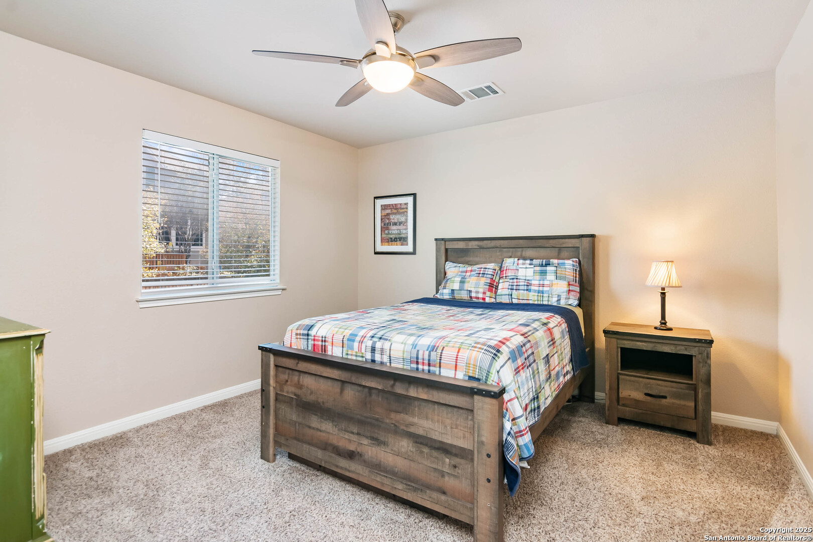 19538 Clay Oak