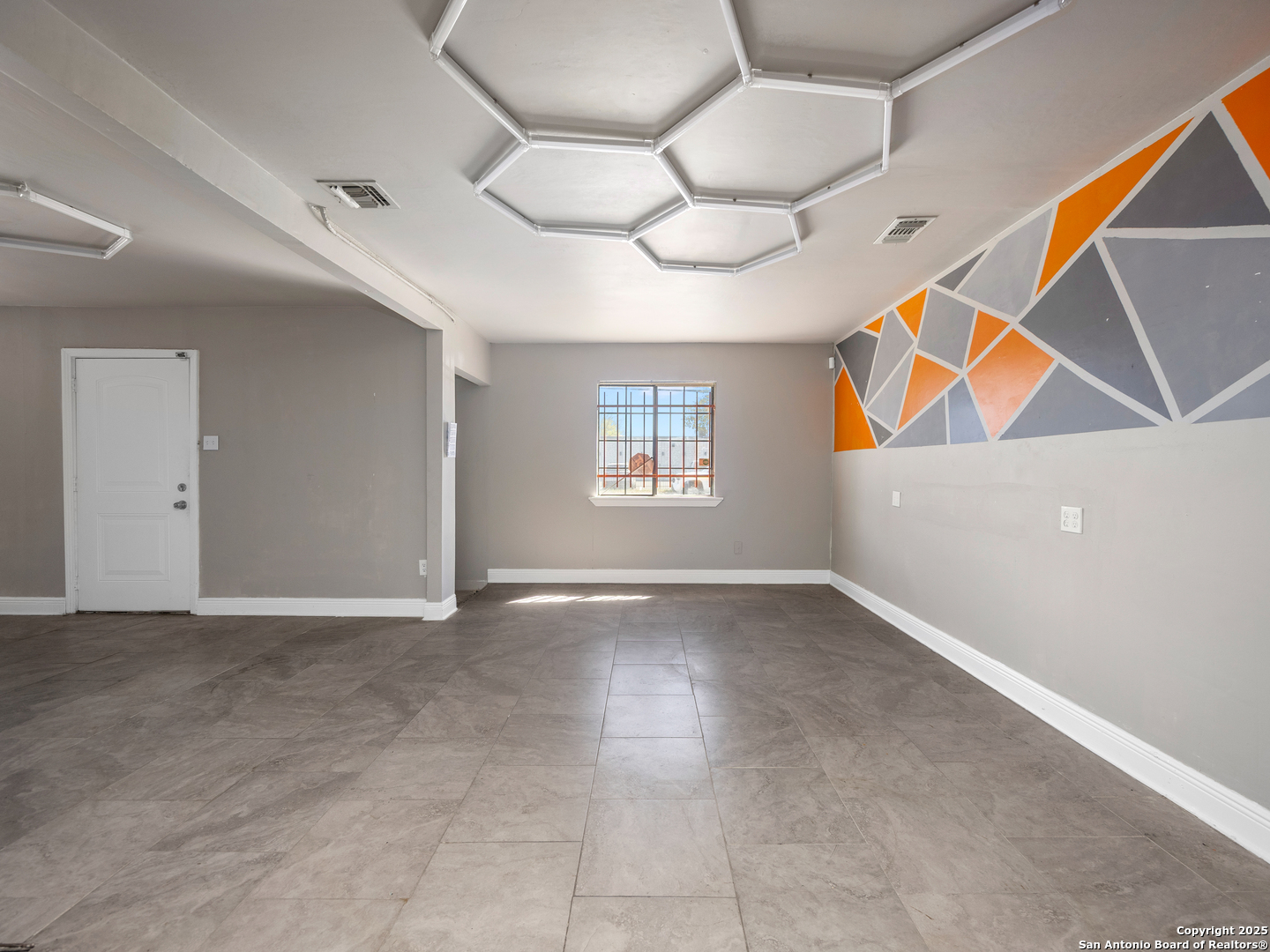 1351 Basse Rd