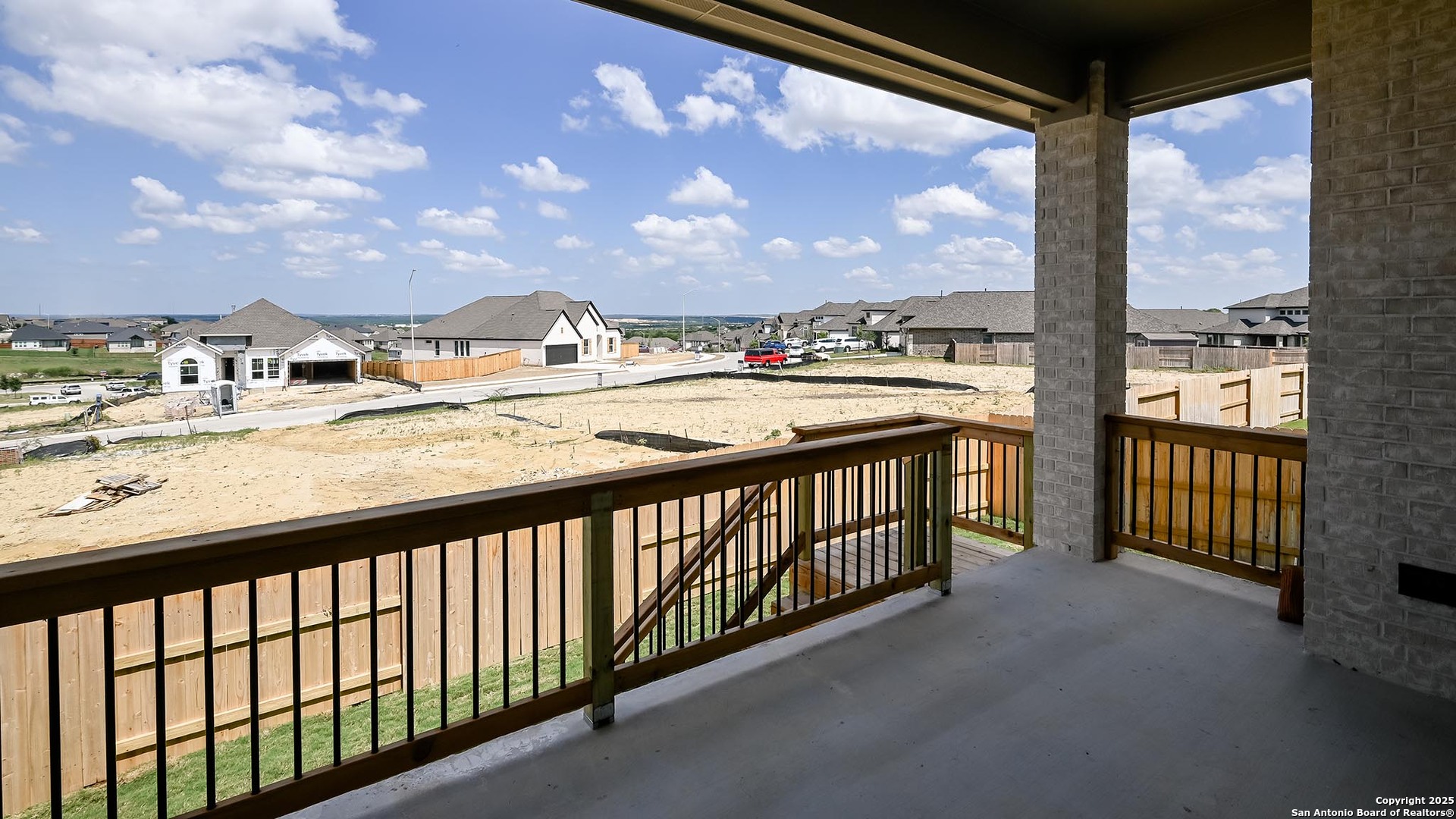 3111 Bee Hill