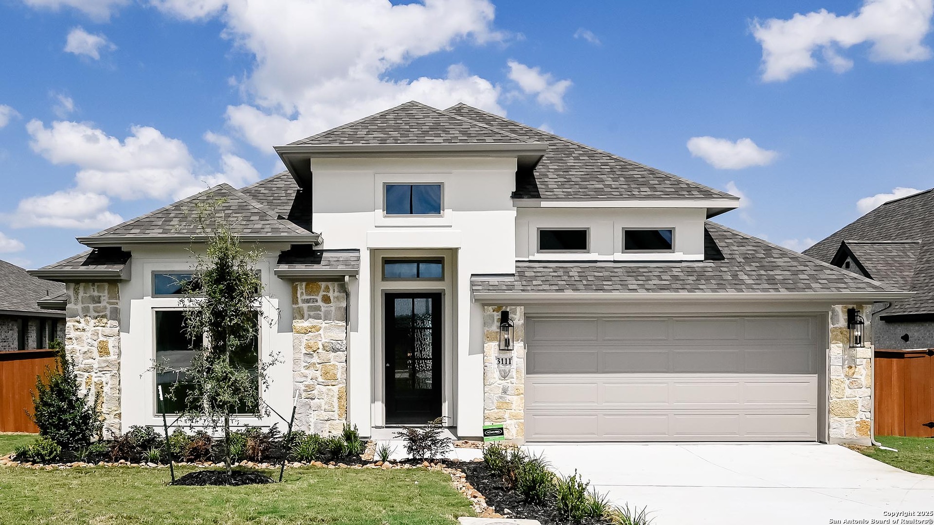 3111 Bee Hill