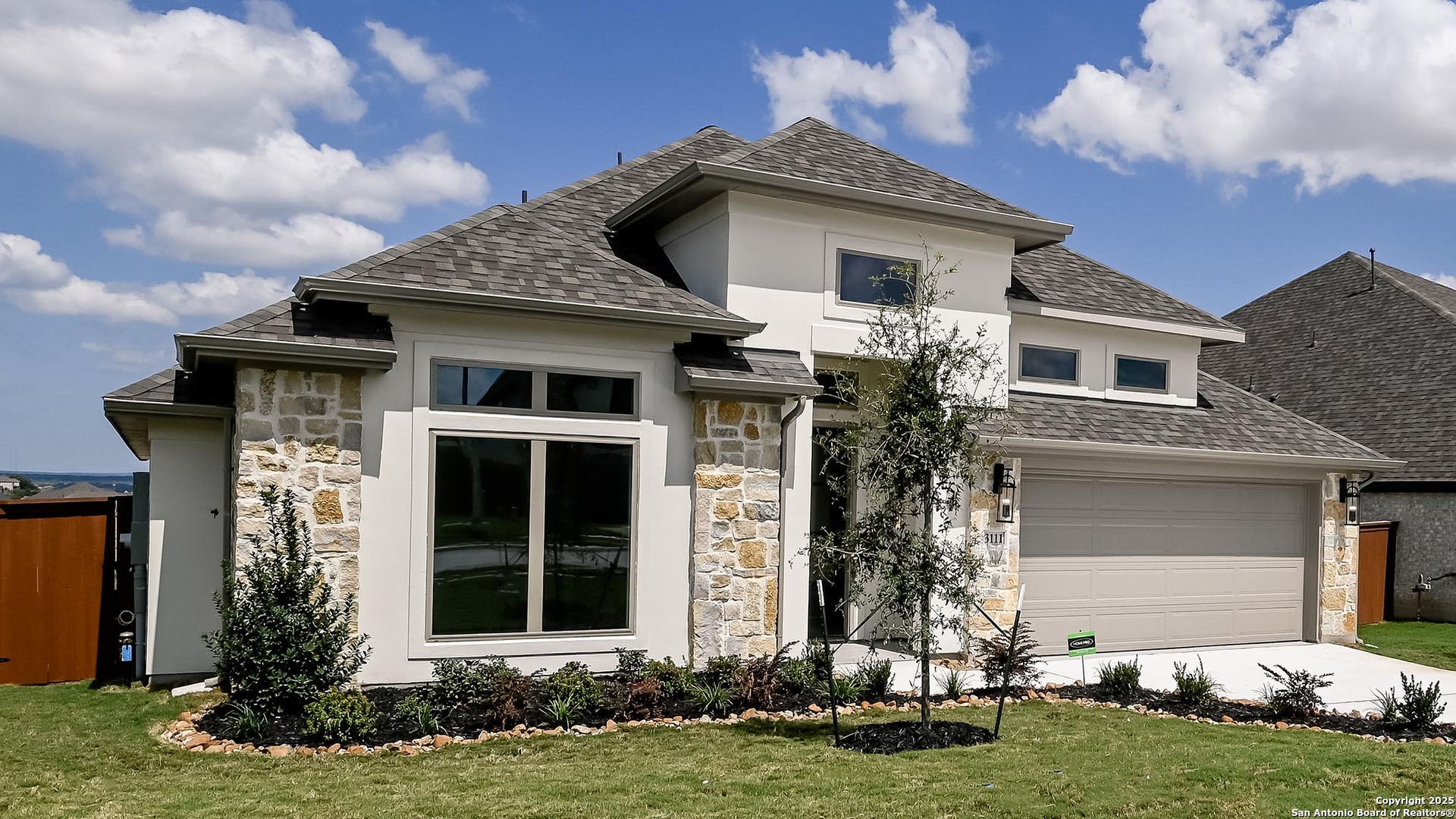 3111 Bee Hill