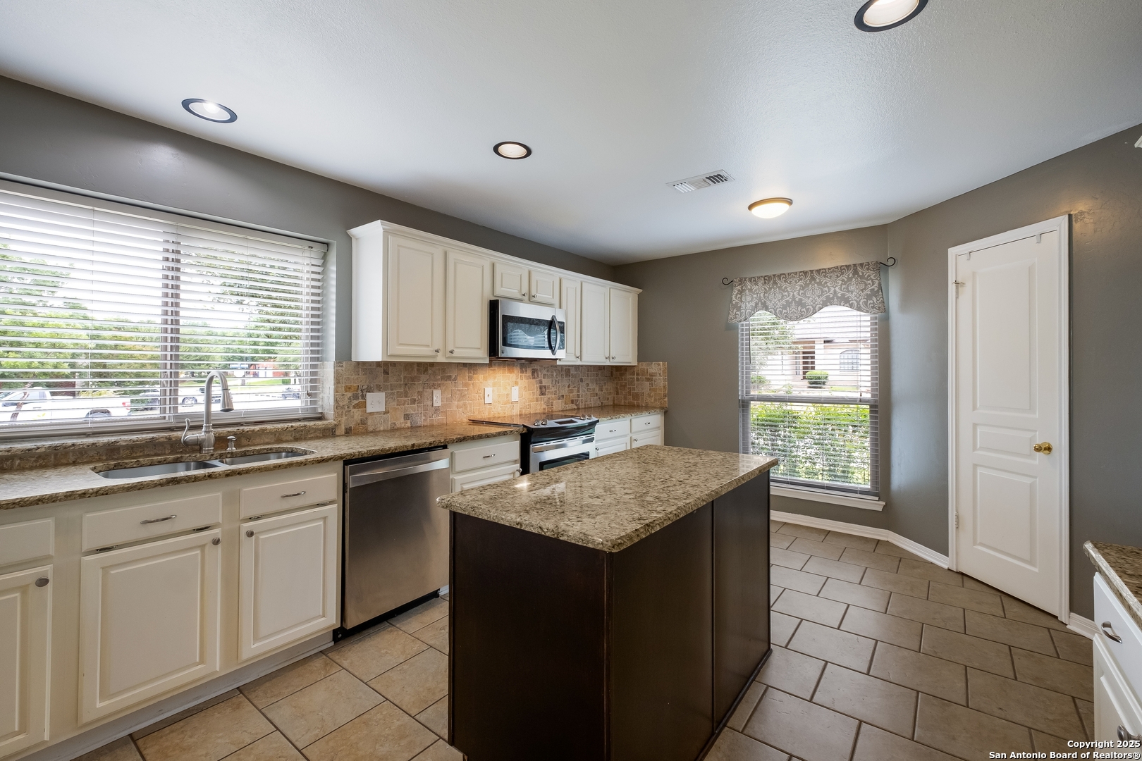 25102 Arrow Glen