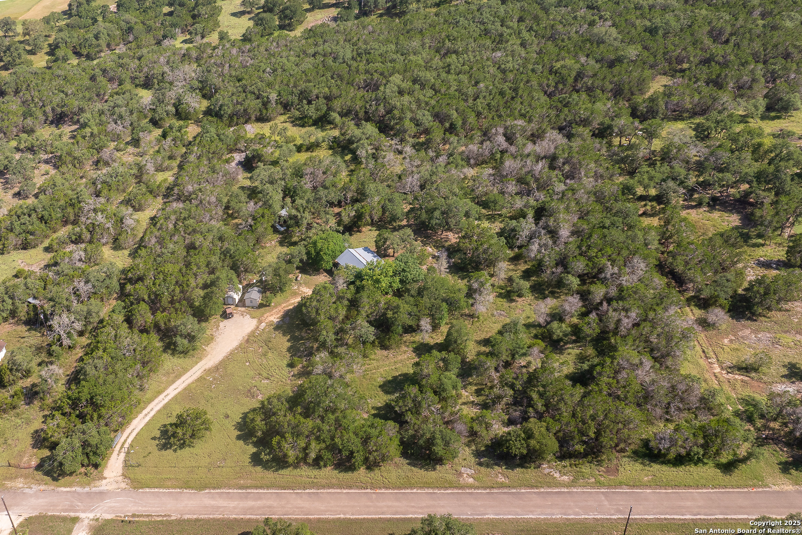 1060 Forest View Dr