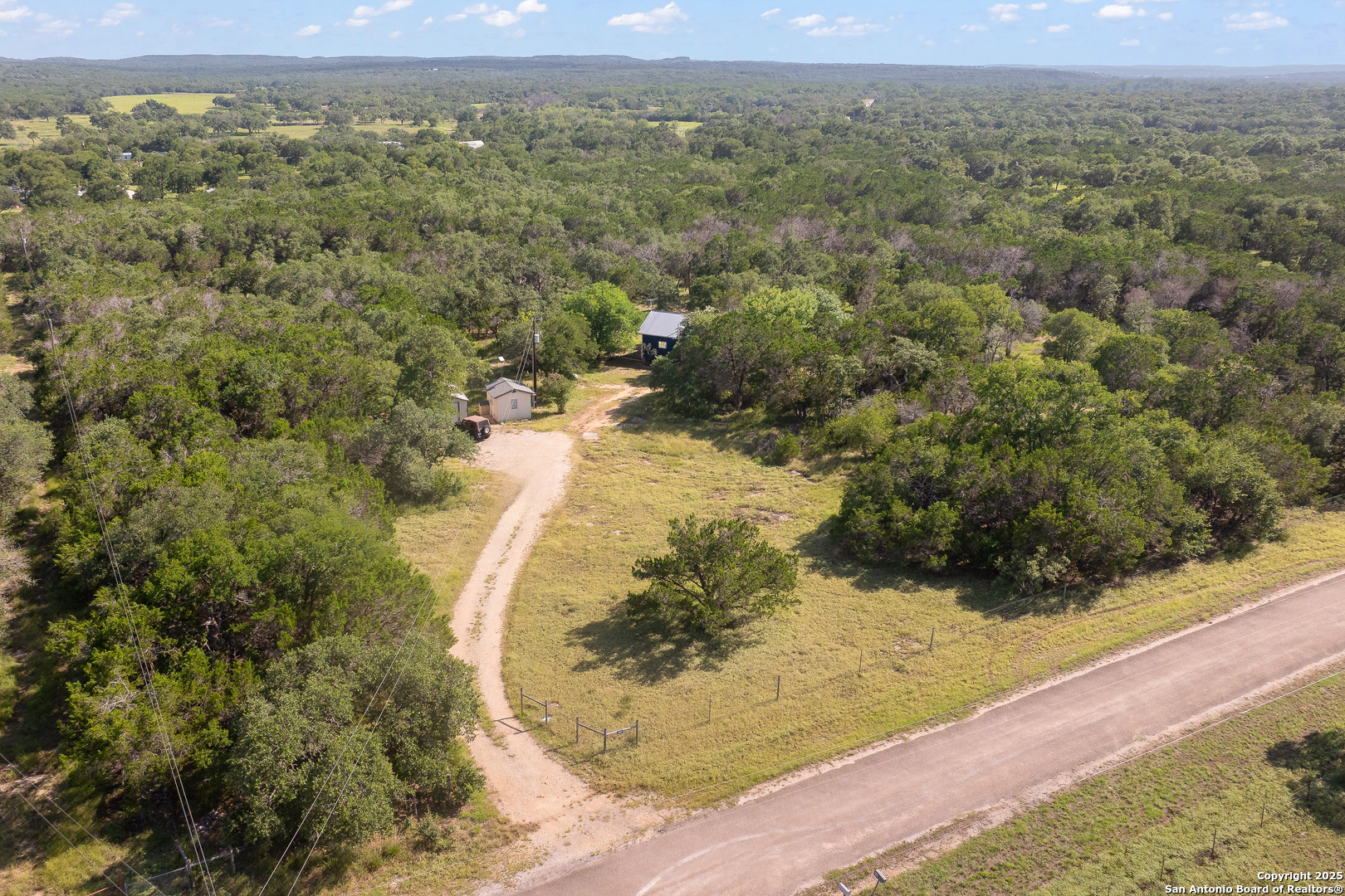 1060 Forest View Dr