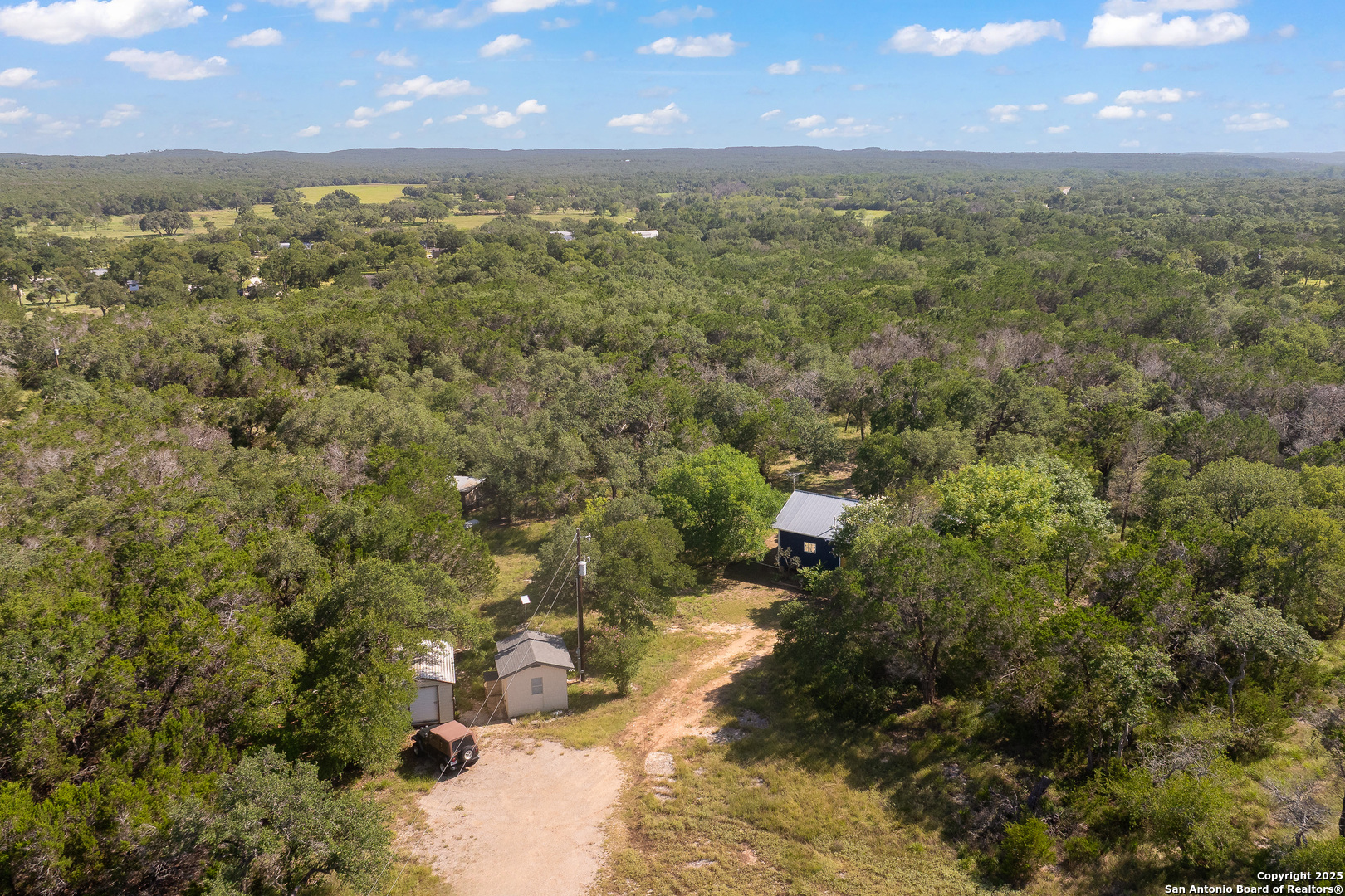 1060 Forest View Dr