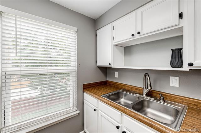 11982 Bellaire Street Unit: G