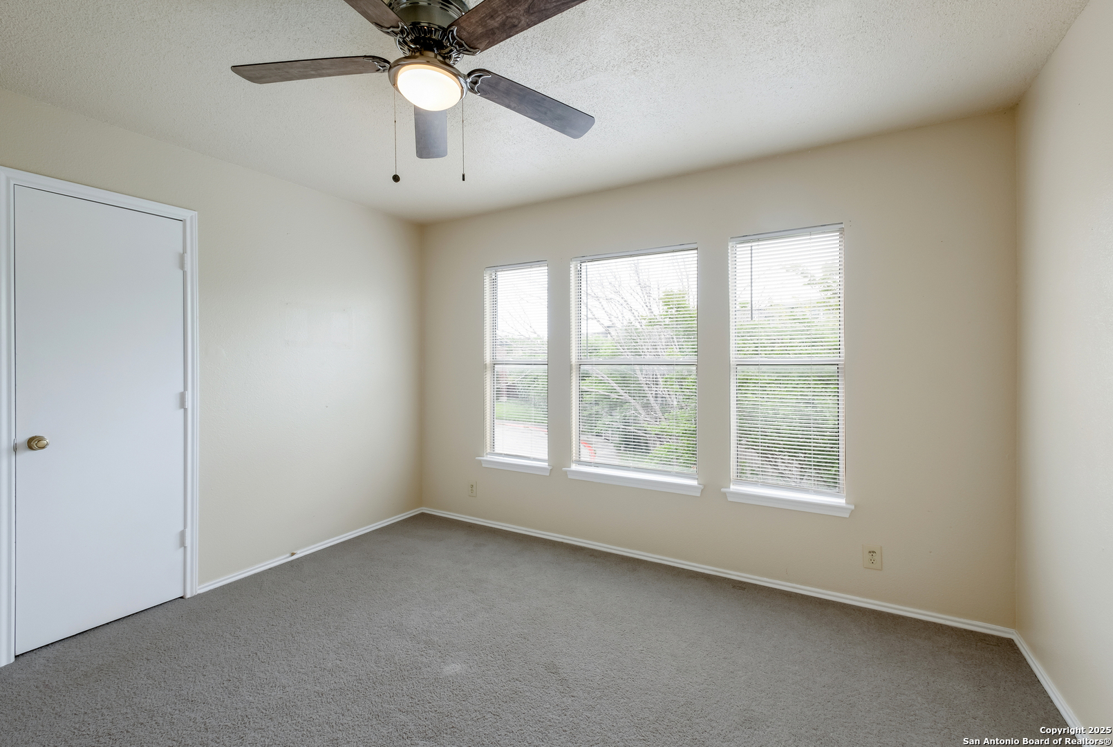 8803 Breezefield