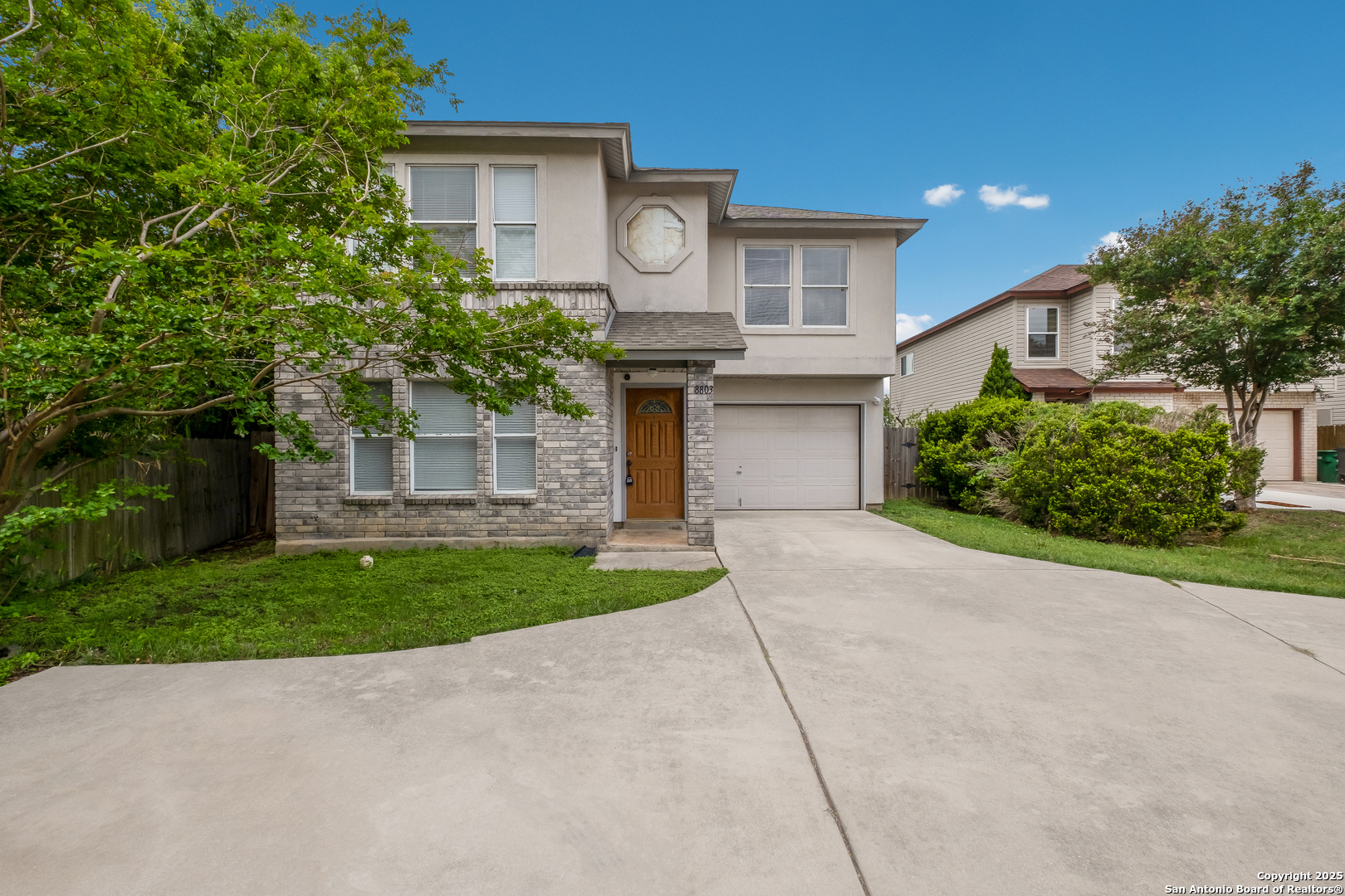 8803 Breezefield
