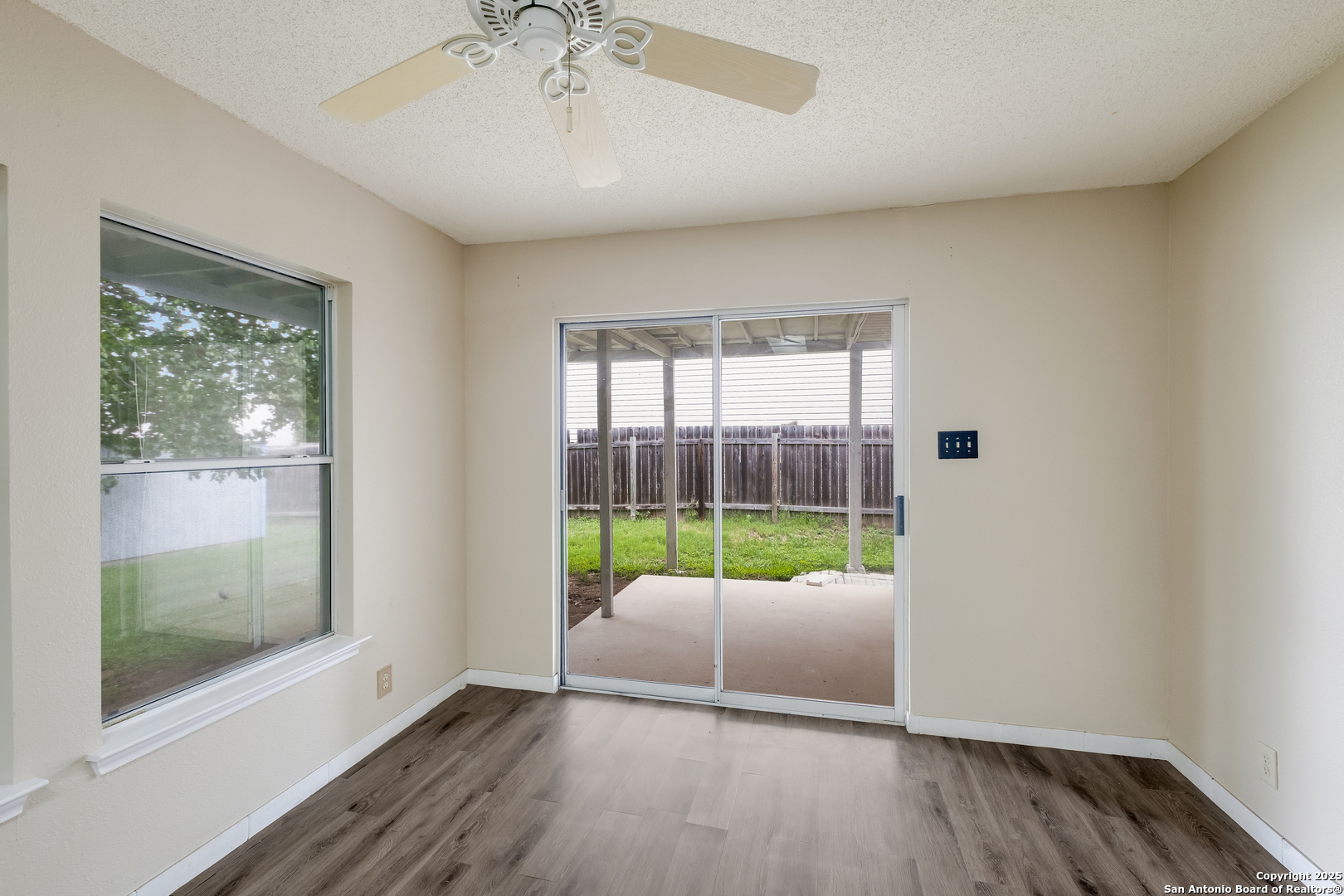 8803 Breezefield