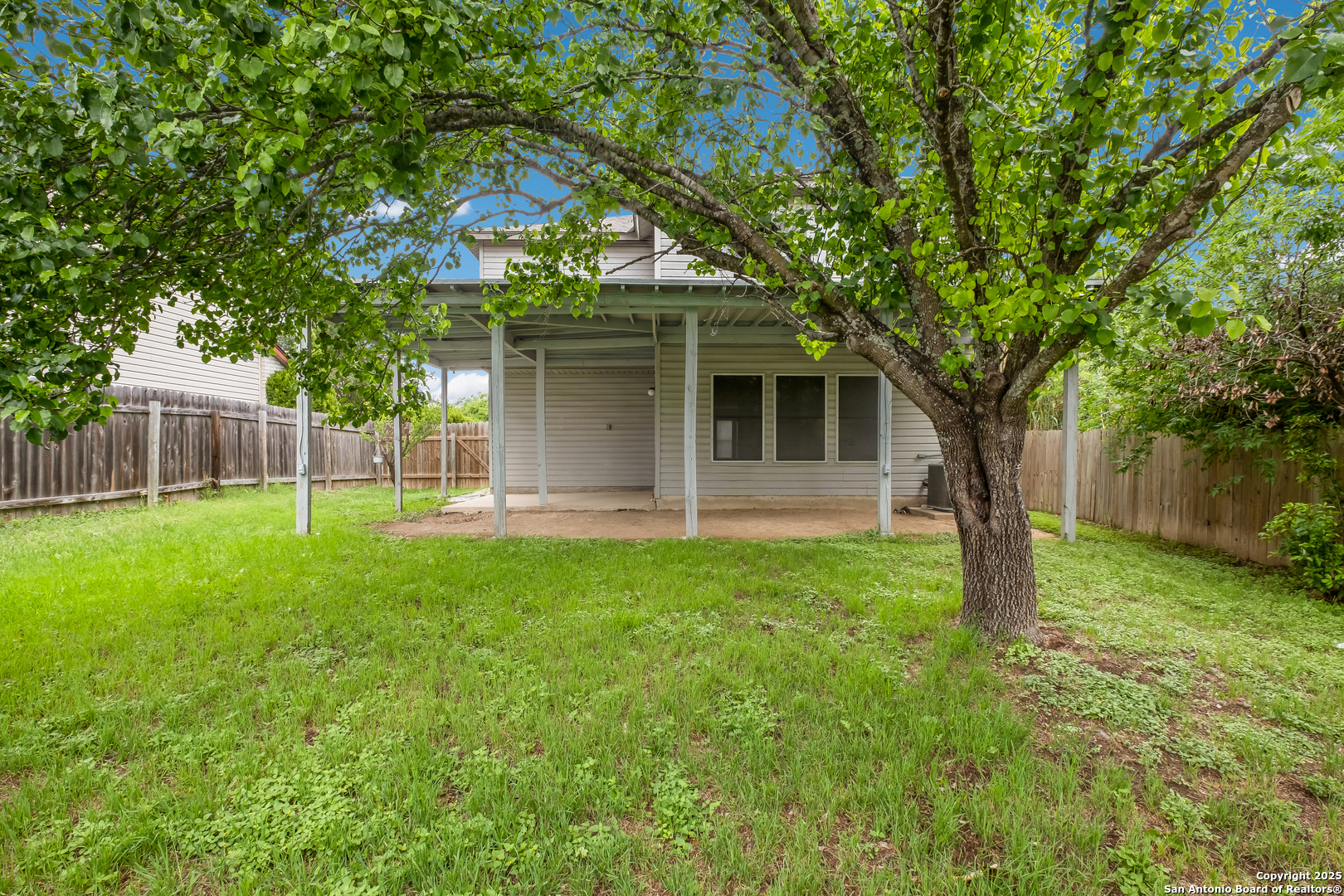 8803 Breezefield