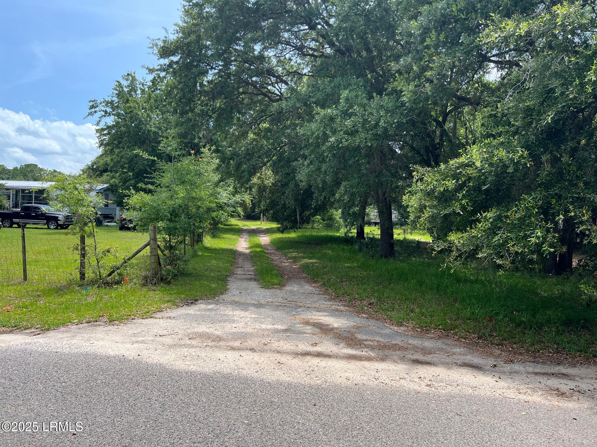66 Tombee Road, St. Helena Island