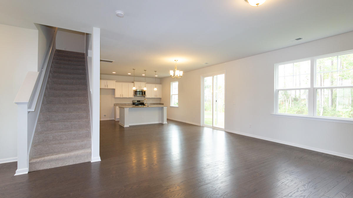 2700 Sunrose Lane
