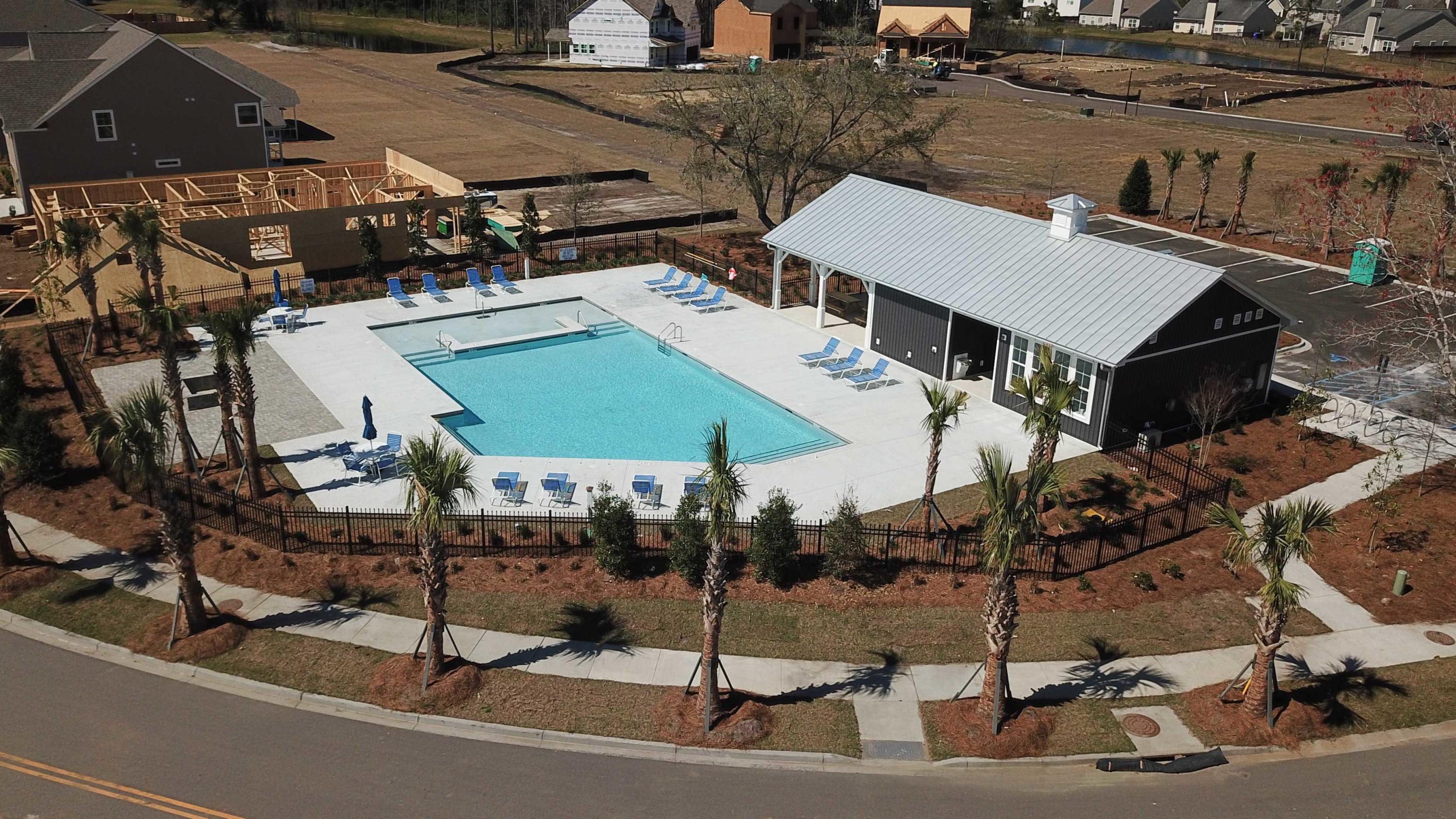 2700 Sunrose Lane