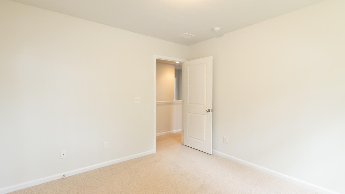 2700 Sunrose Lane