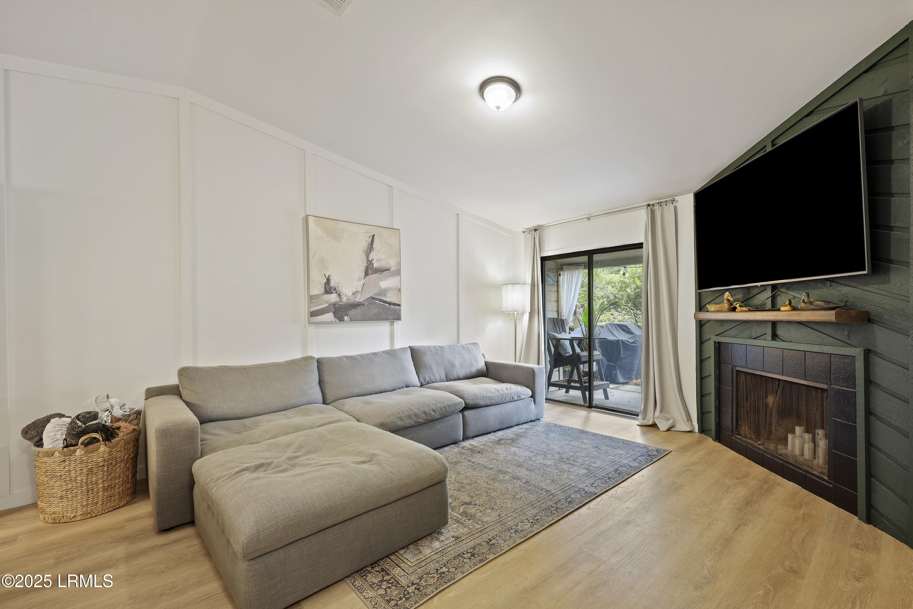96 Mathews Drive, 160
