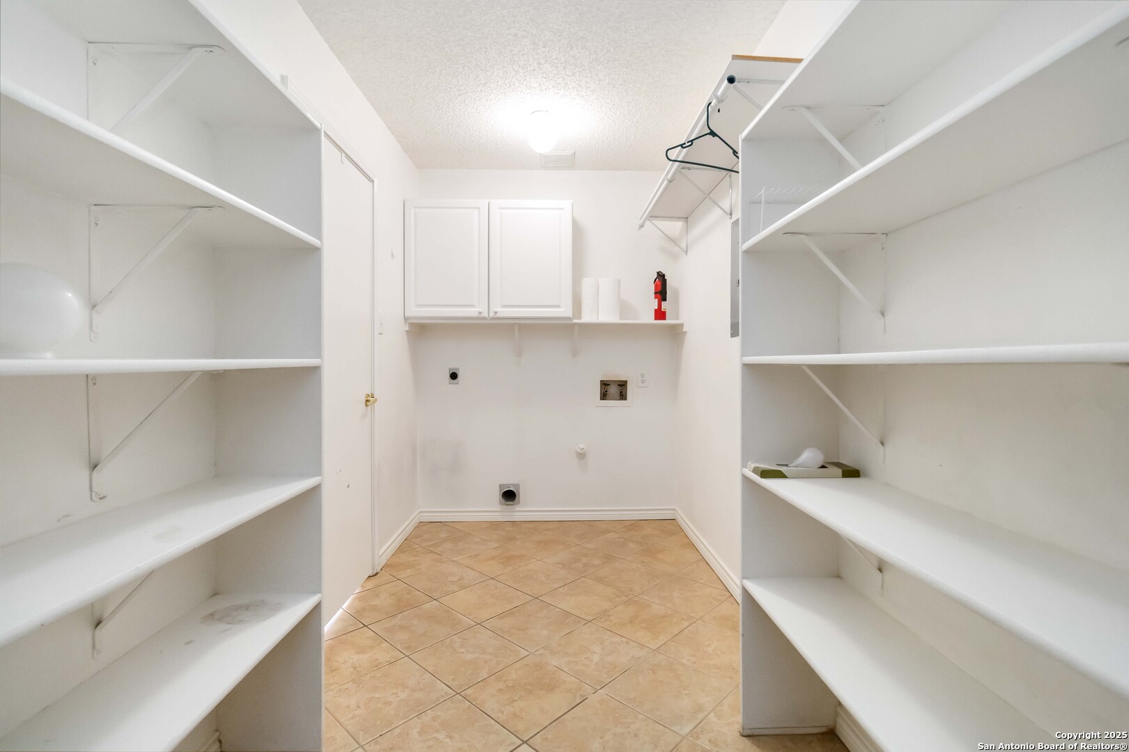 14419 Red Grove