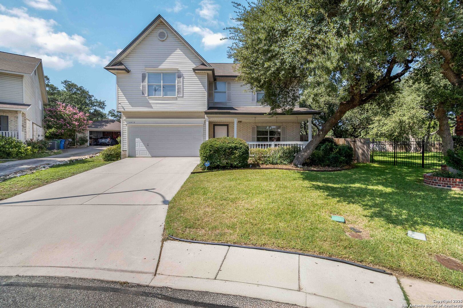 14419 Red Grove
