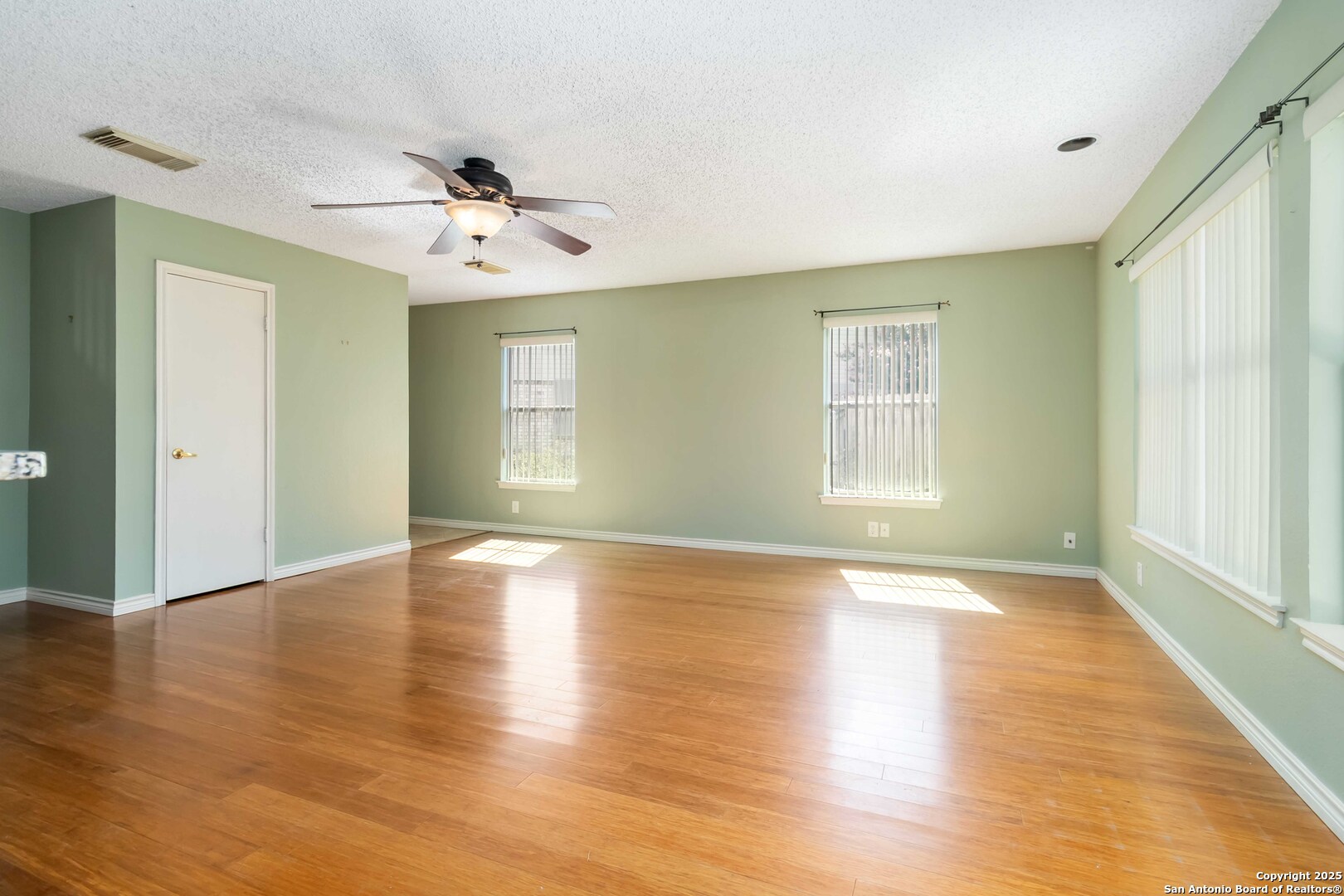 14419 Red Grove