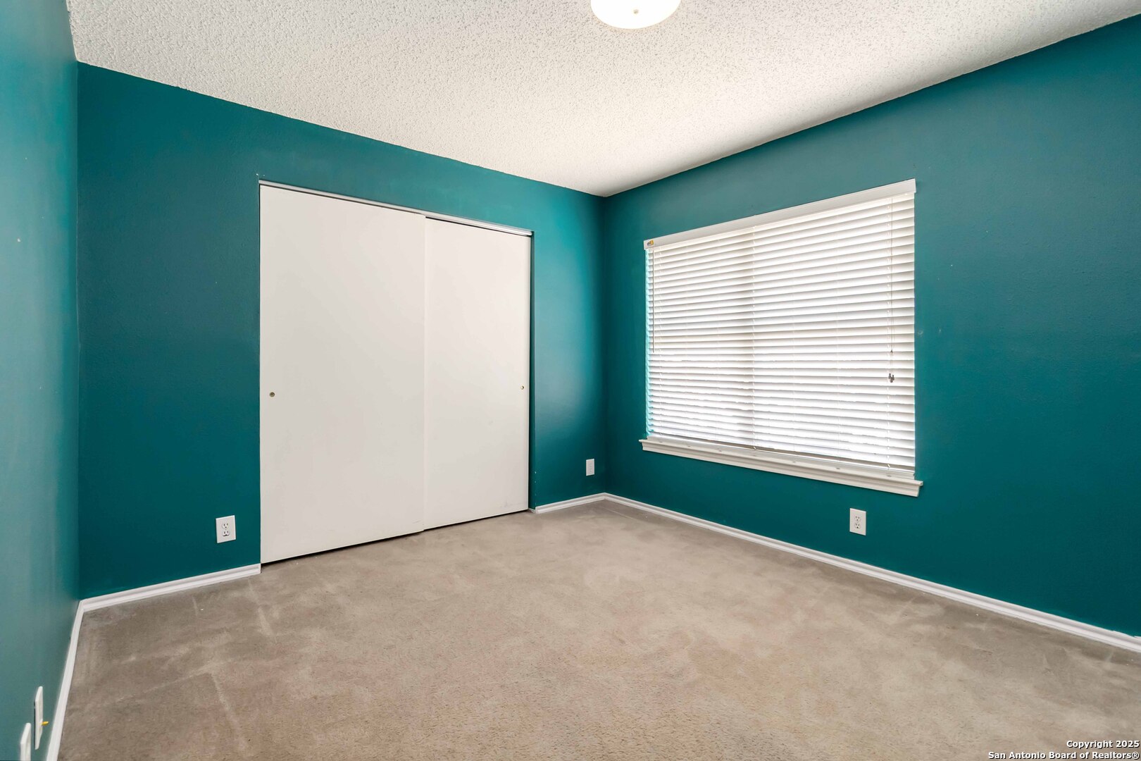 14419 Red Grove