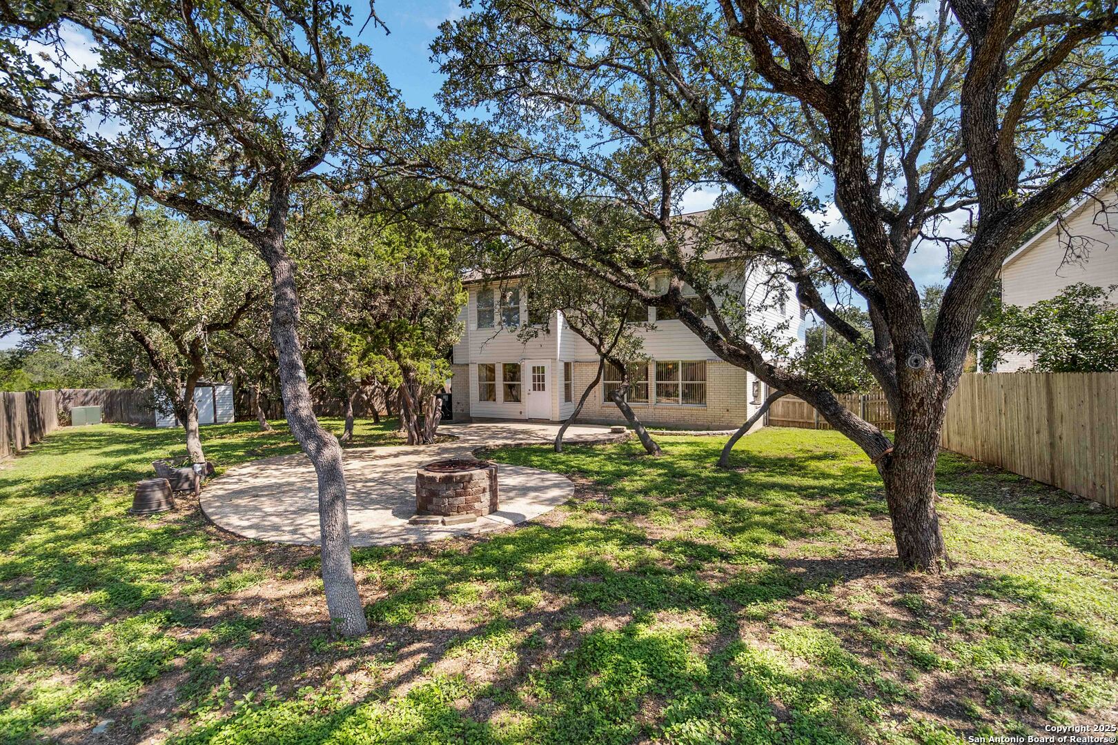 14419 Red Grove
