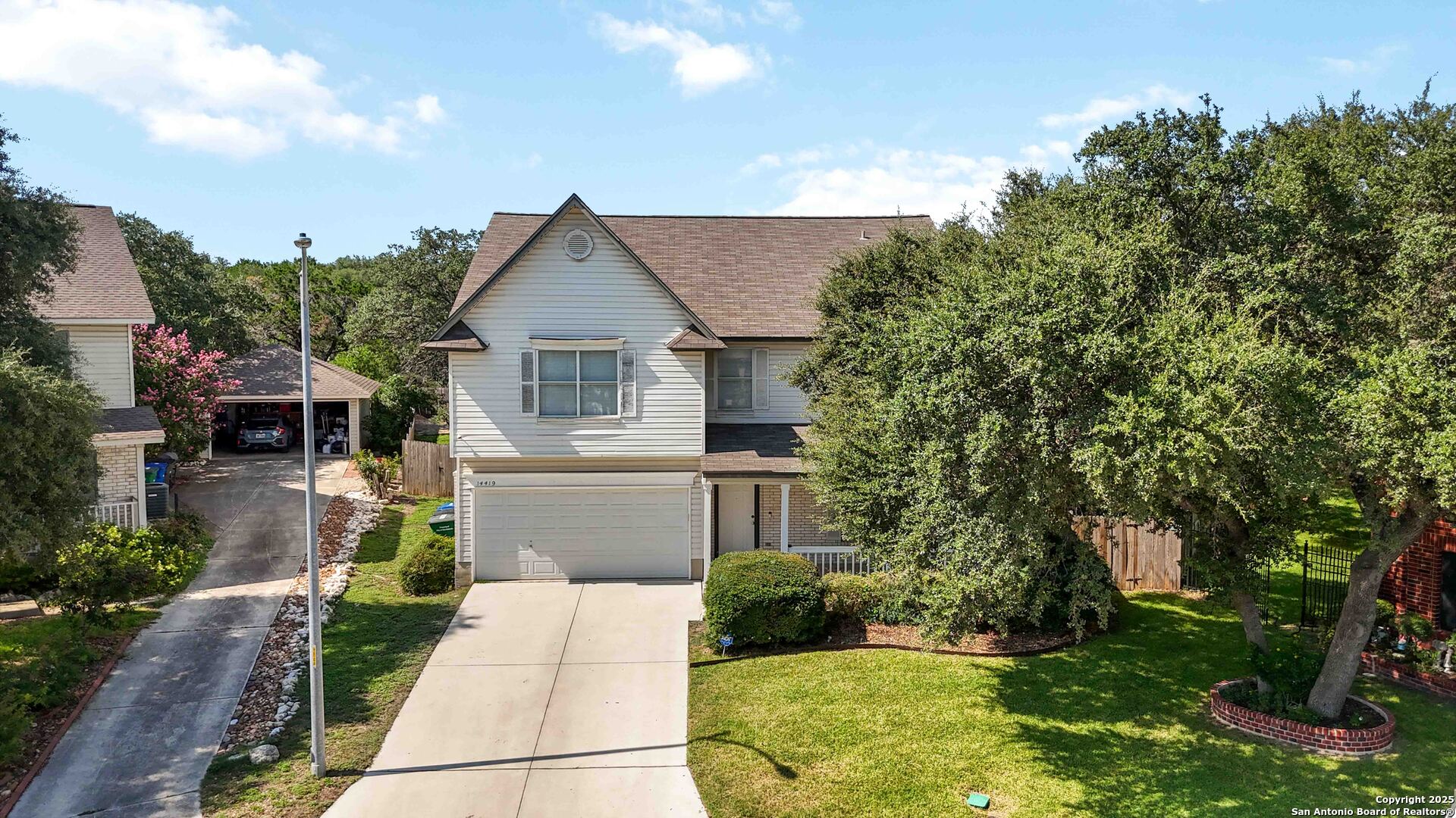 14419 Red Grove