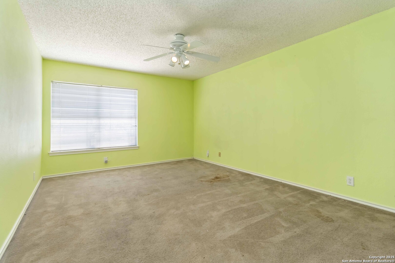 14419 Red Grove