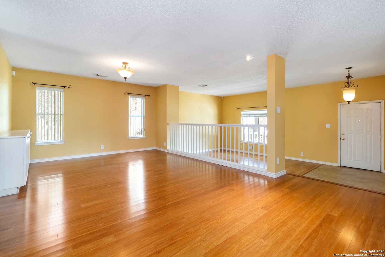 14419 Red Grove