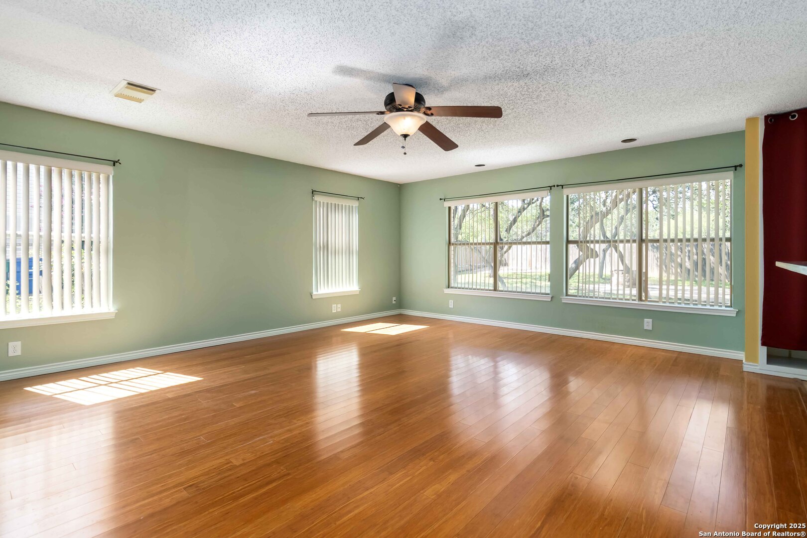 14419 Red Grove