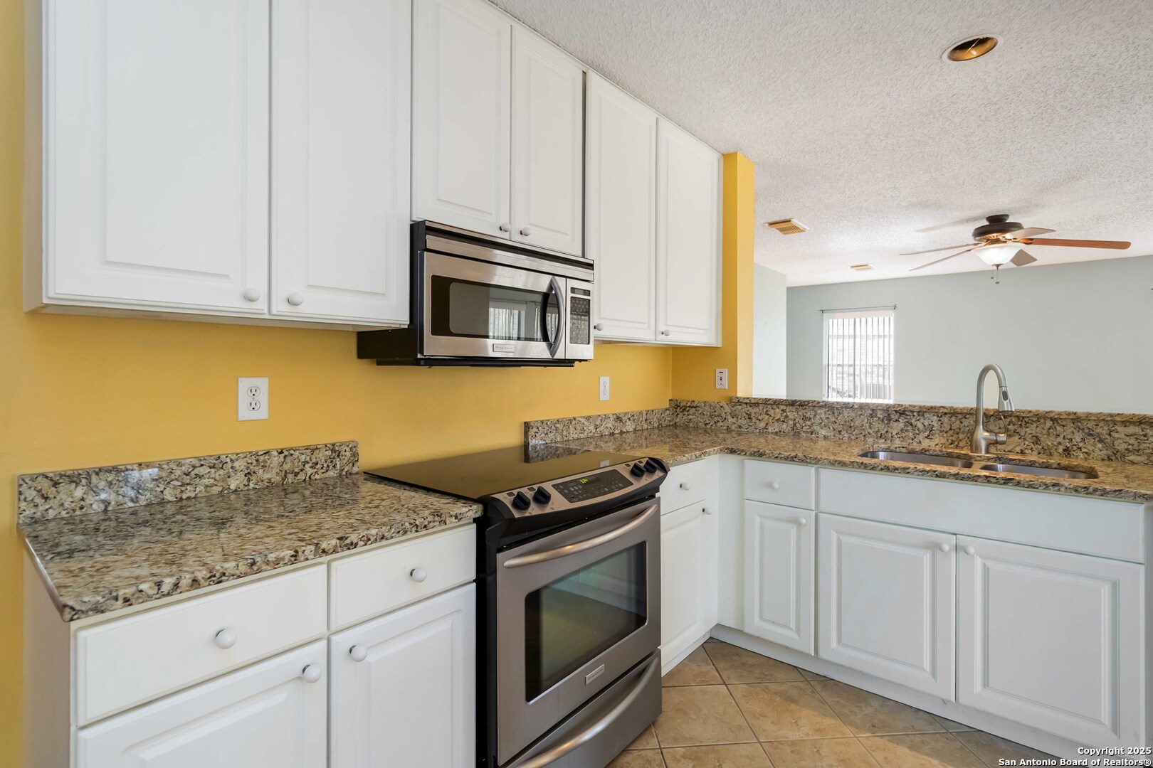 14419 Red Grove