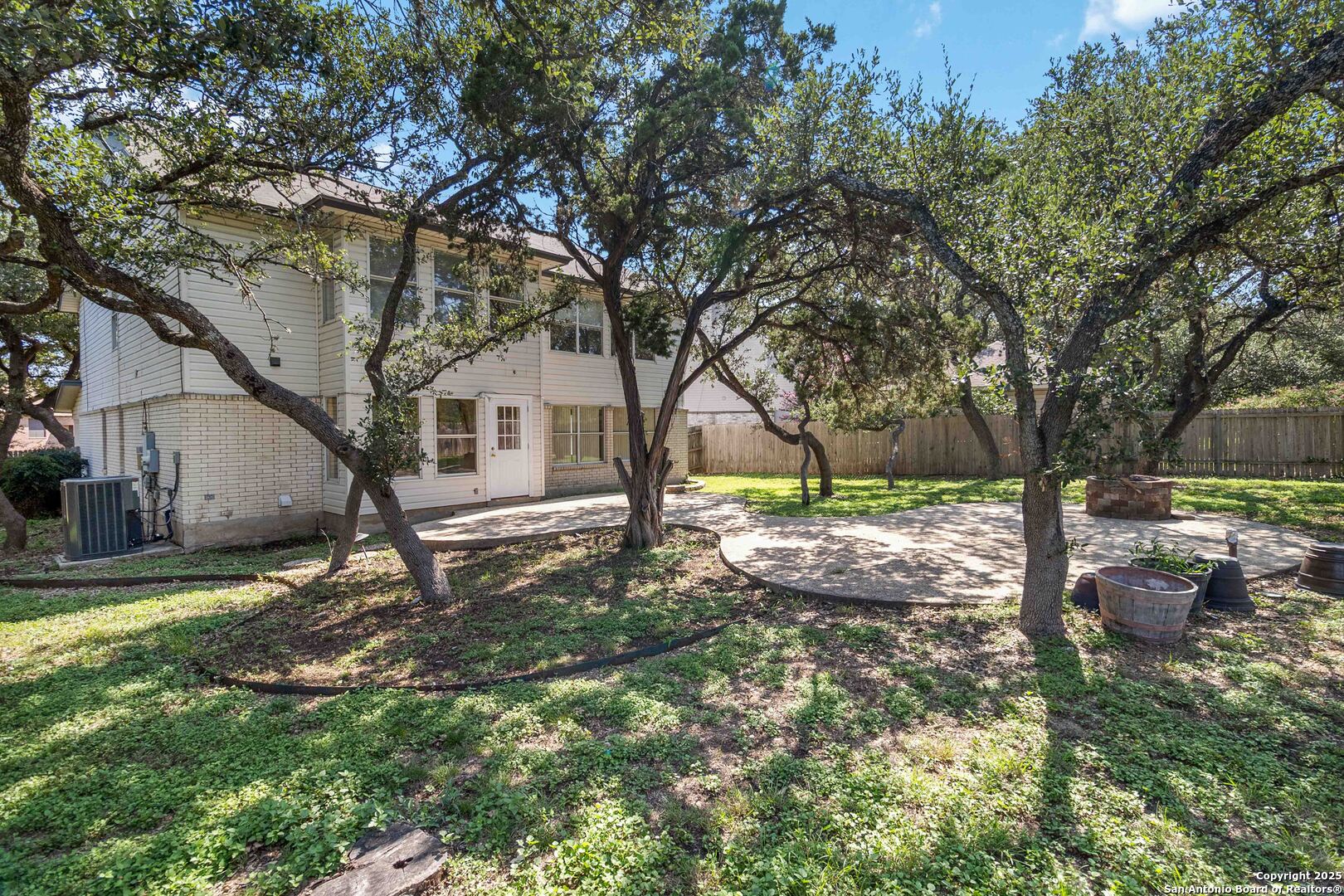 14419 Red Grove