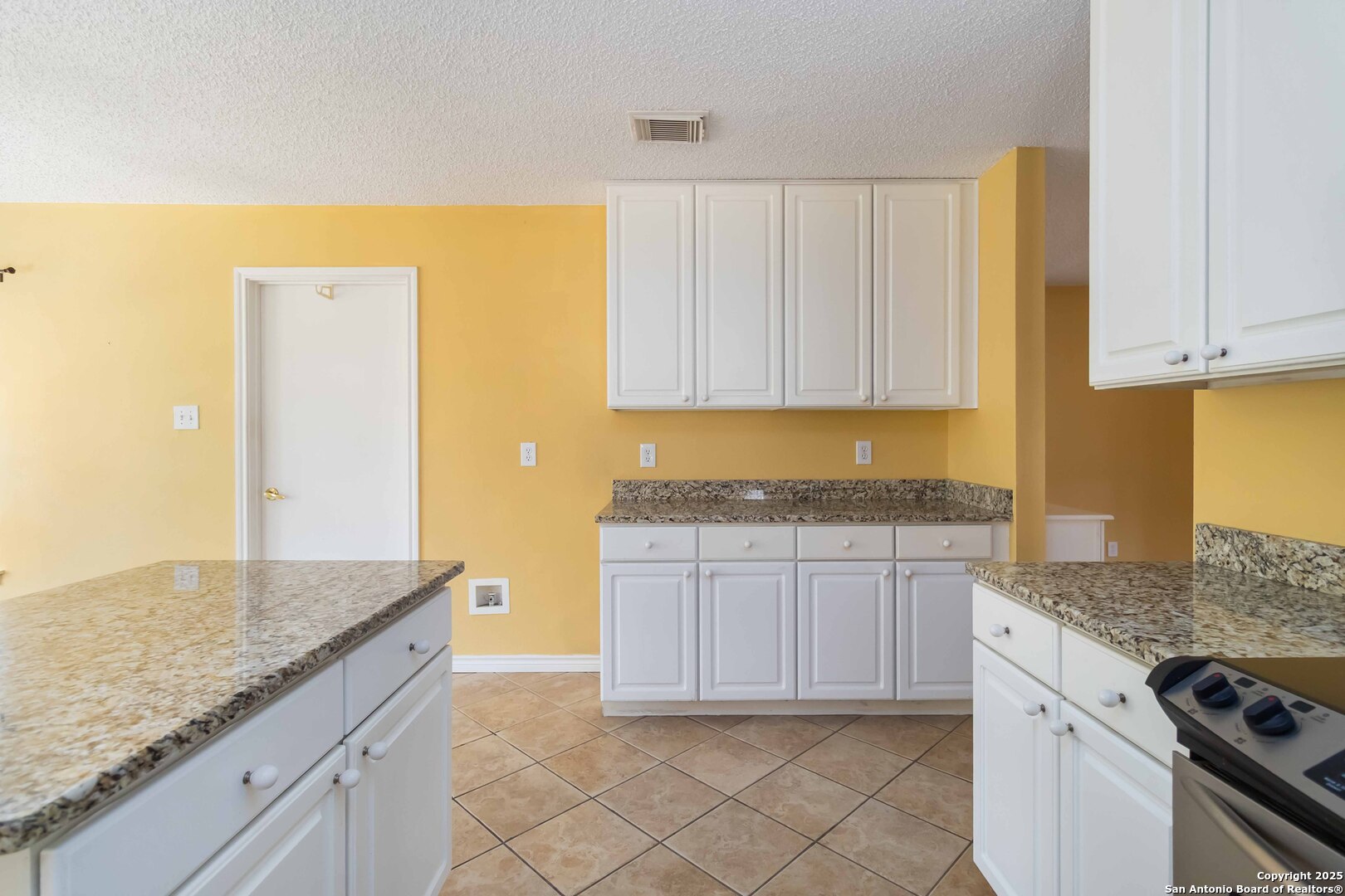 14419 Red Grove