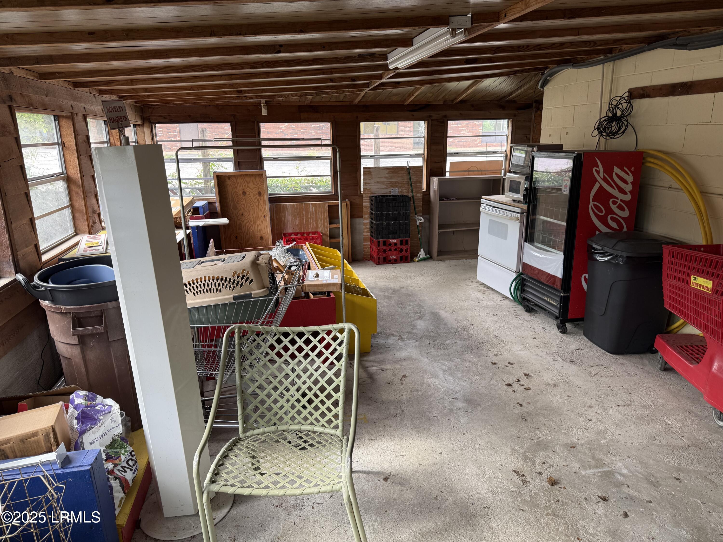 1116 Hummingbird Lane