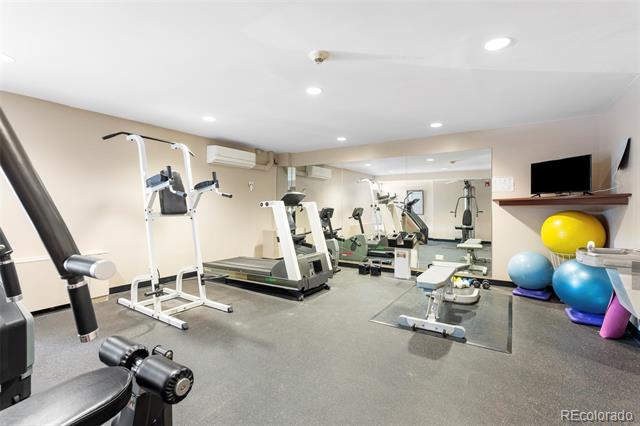 1200 N Humboldt Street Unit: 1204
