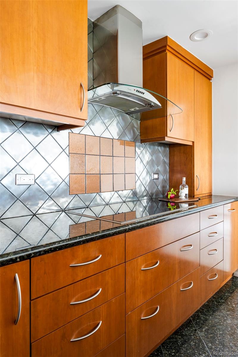 1200 N Humboldt Street Unit: 1204