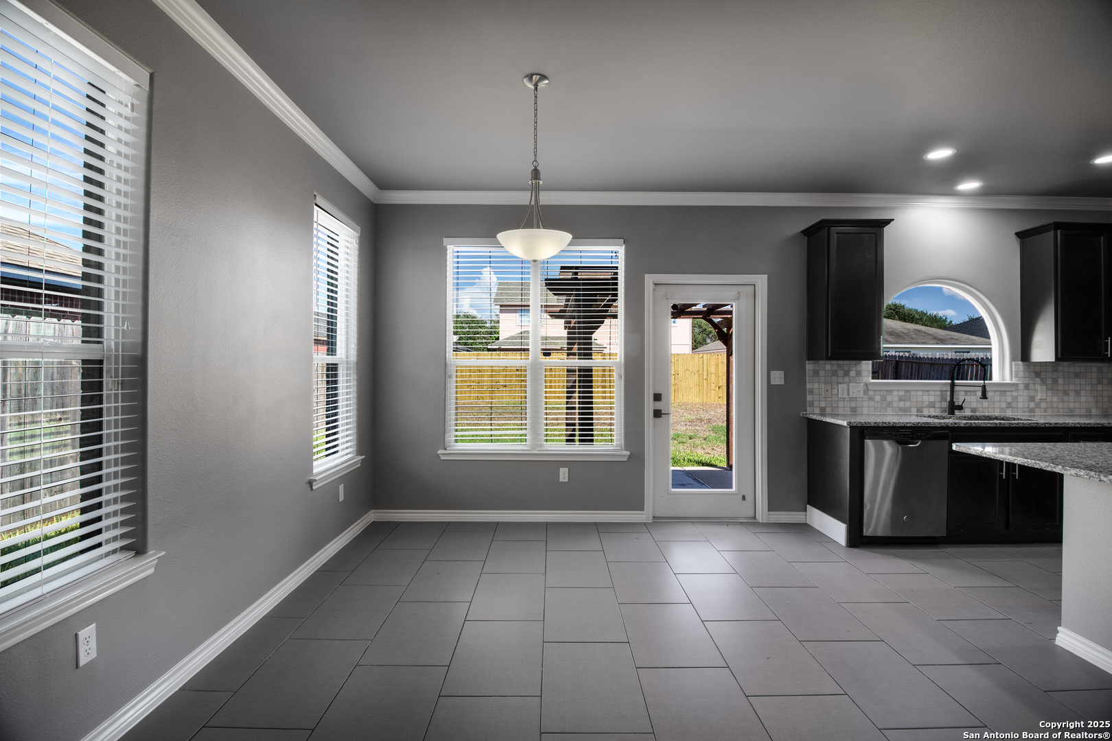 2212 Tallow