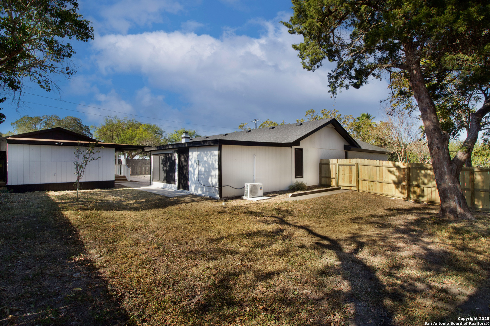 12129 Up River Rd