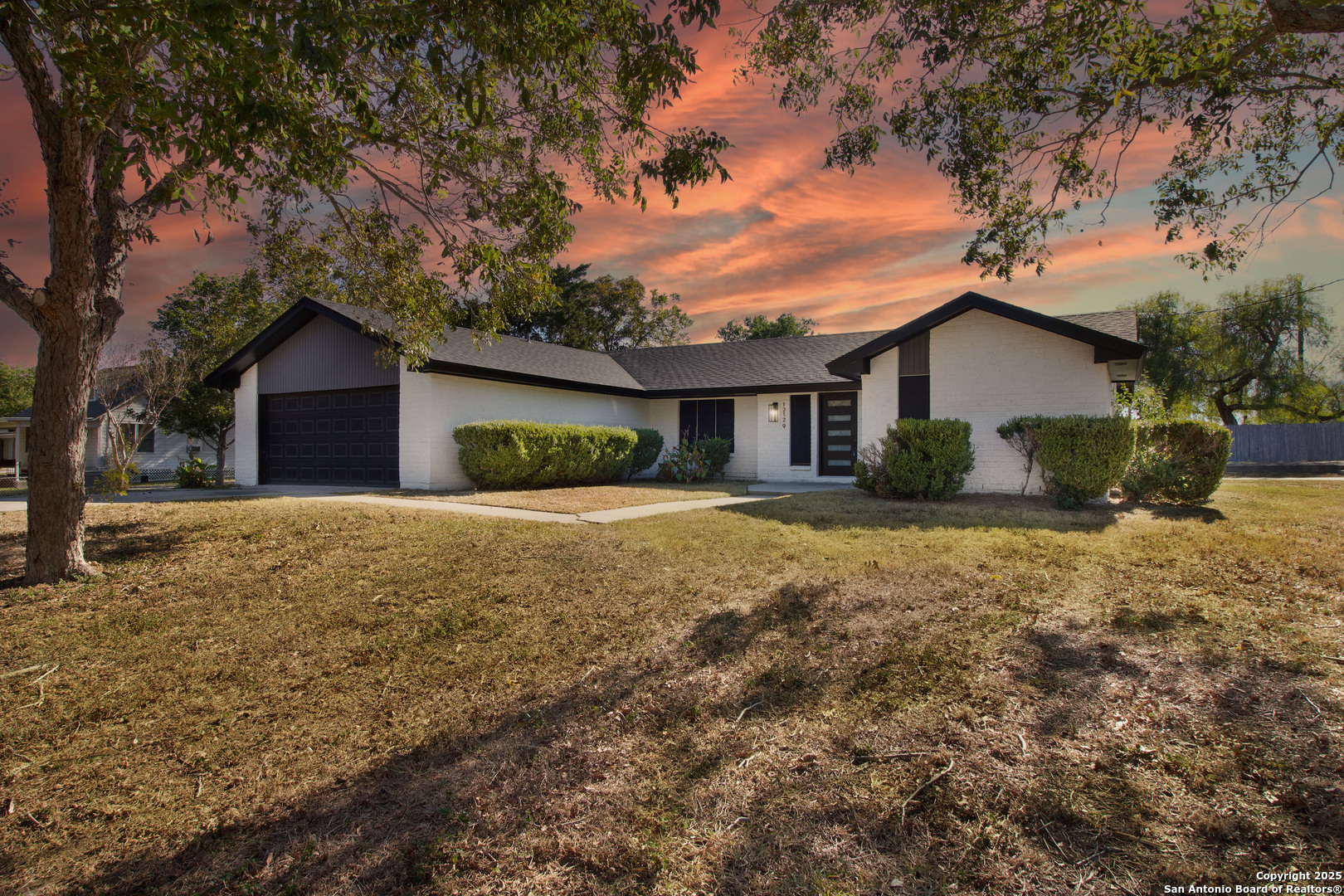 12129 Up River Rd