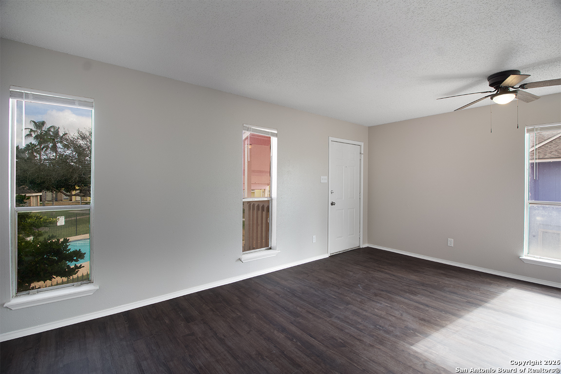 6702 Everhart Unit: O106