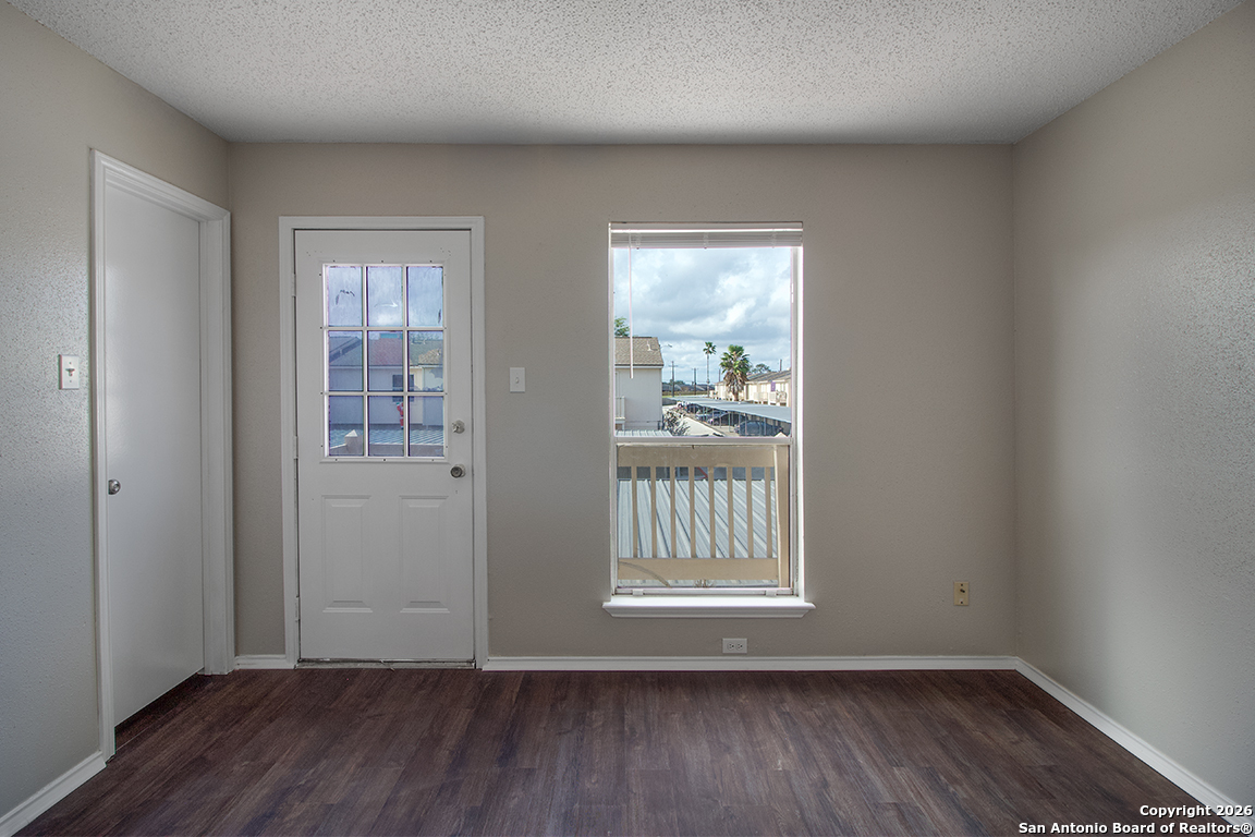 6702 Everhart Unit: O106