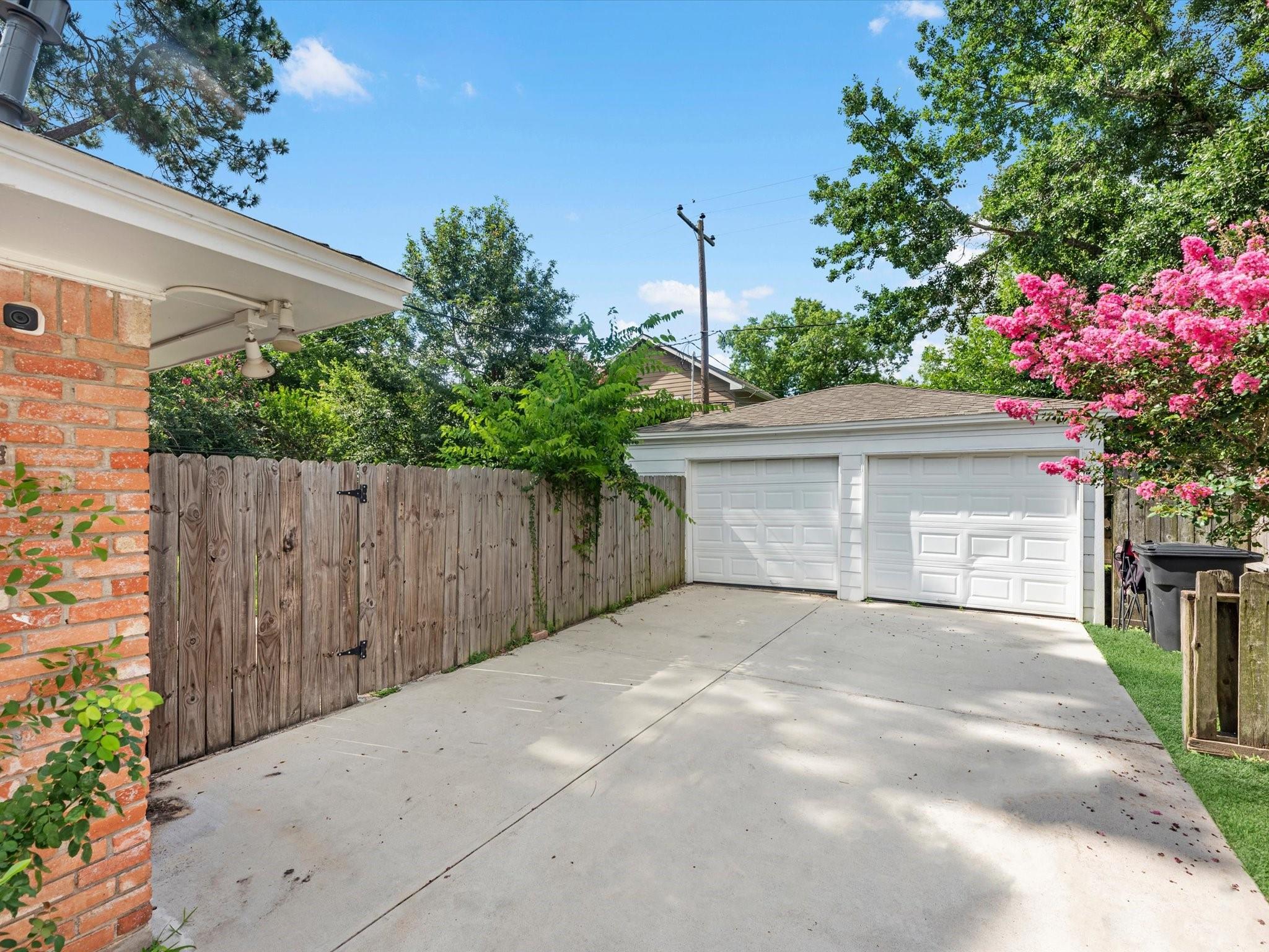 10627 Burgoyne Road
