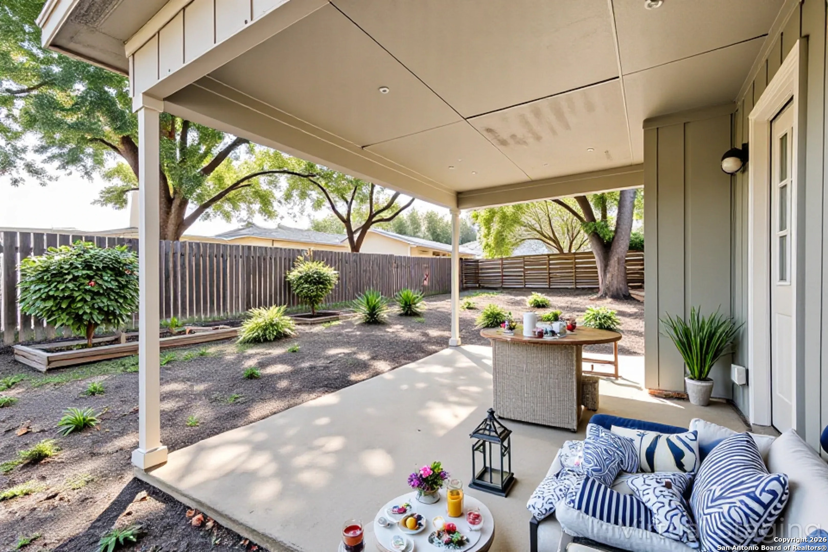 12417 Bret Springs