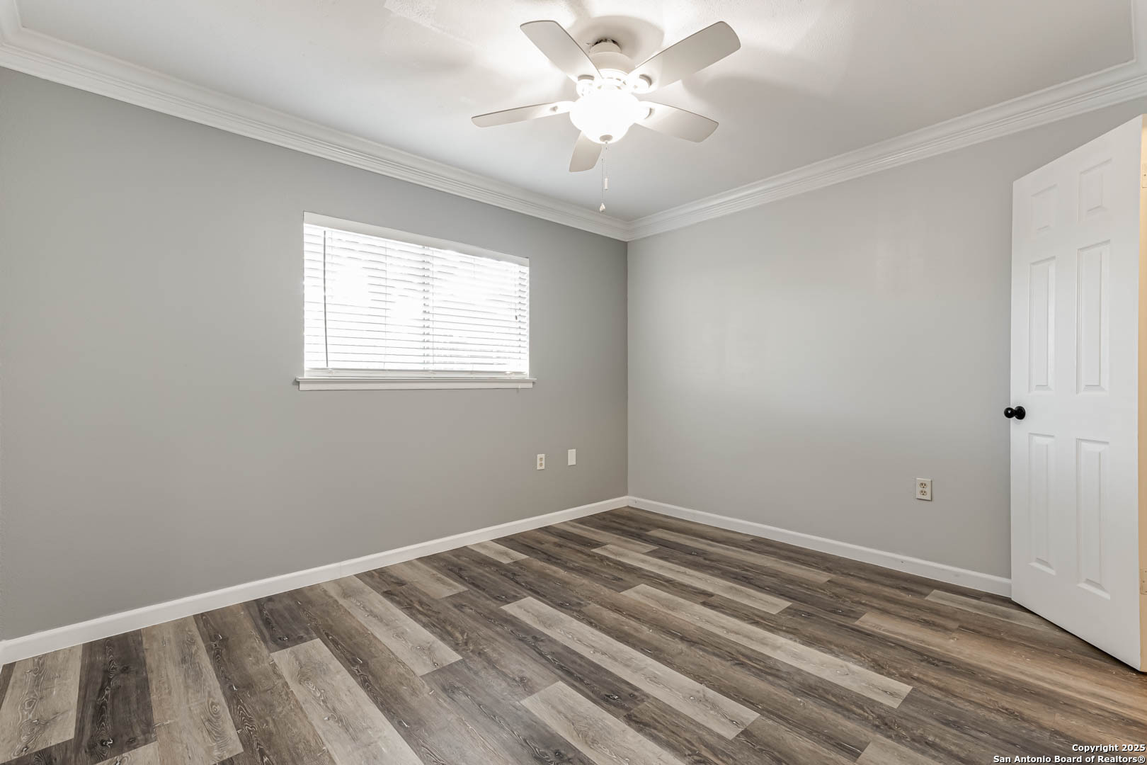 12417 Bret Springs