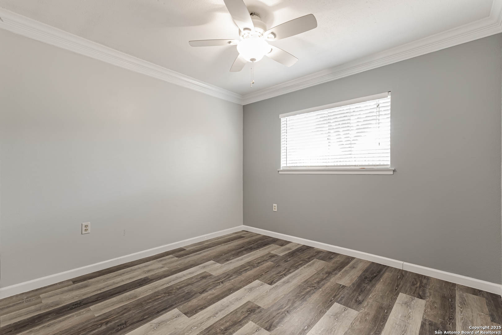 12417 Bret Springs