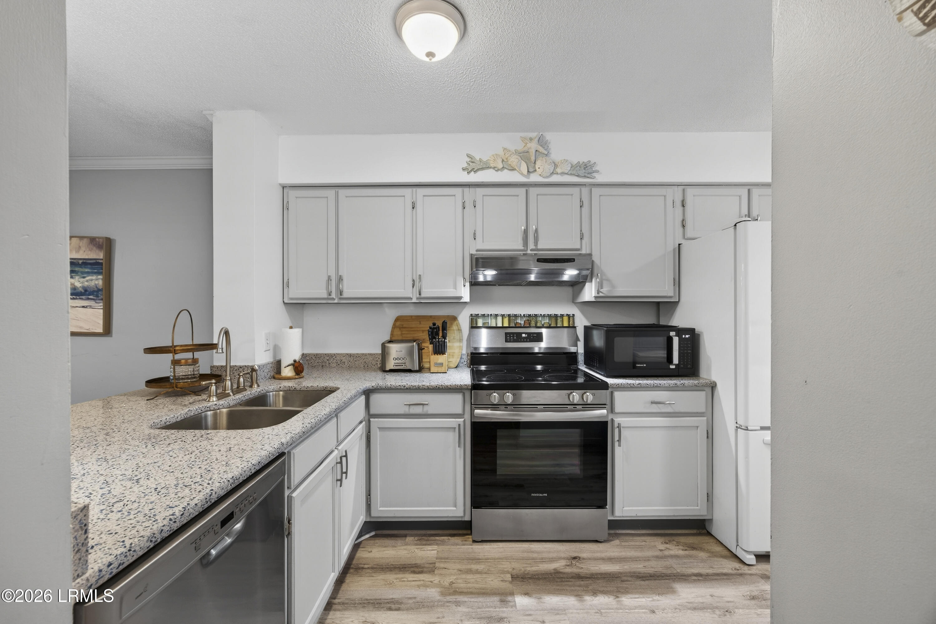 36 Deallyon Avenue 102