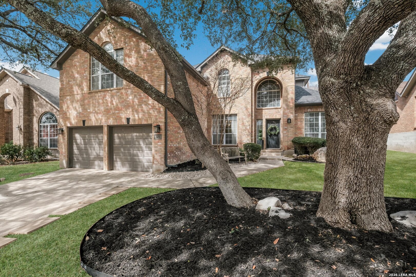 823 Peg Oak