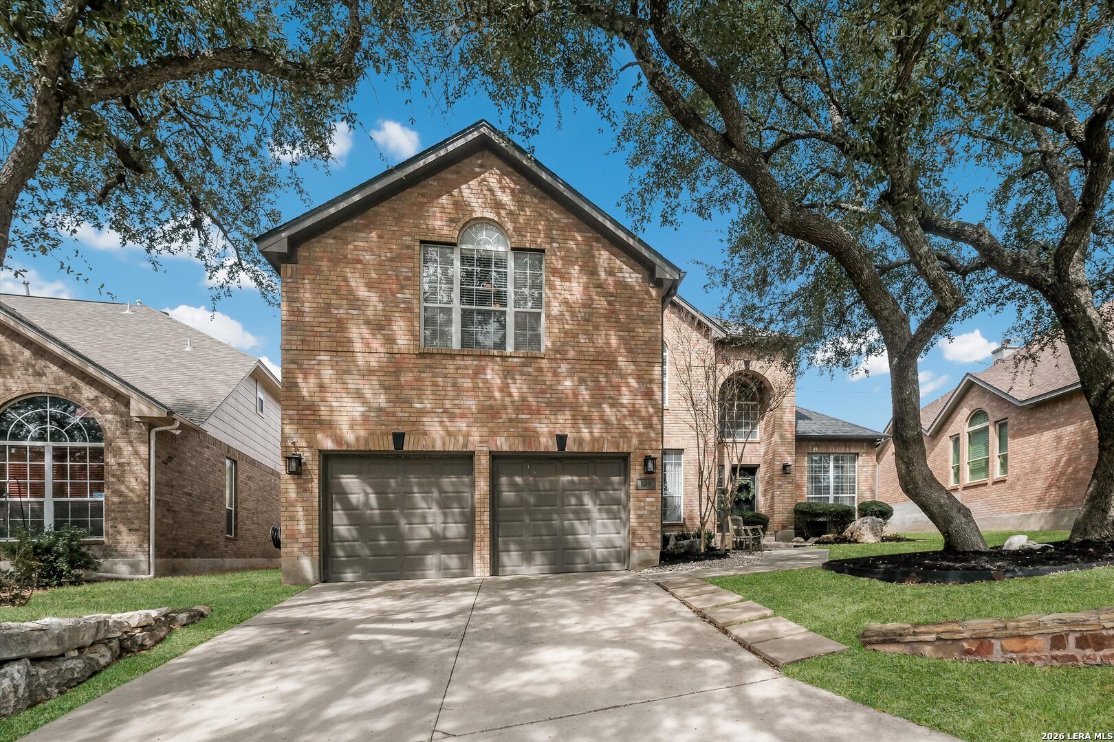 823 Peg Oak
