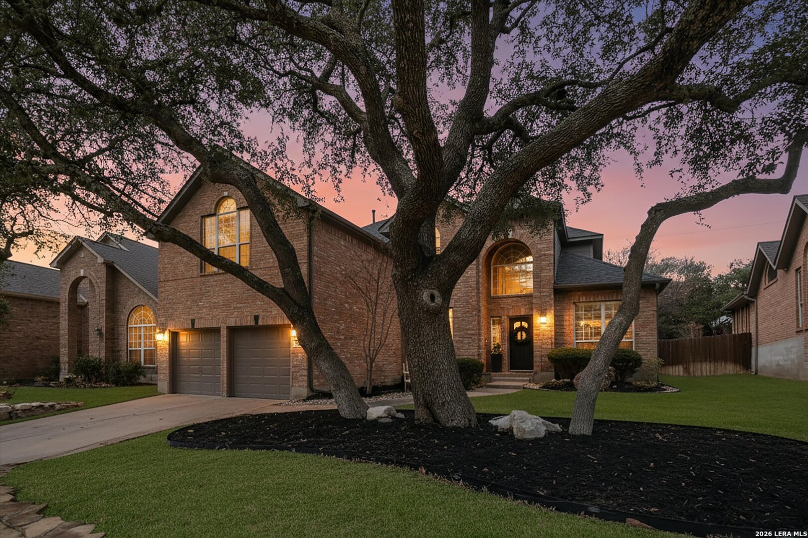 823 Peg Oak