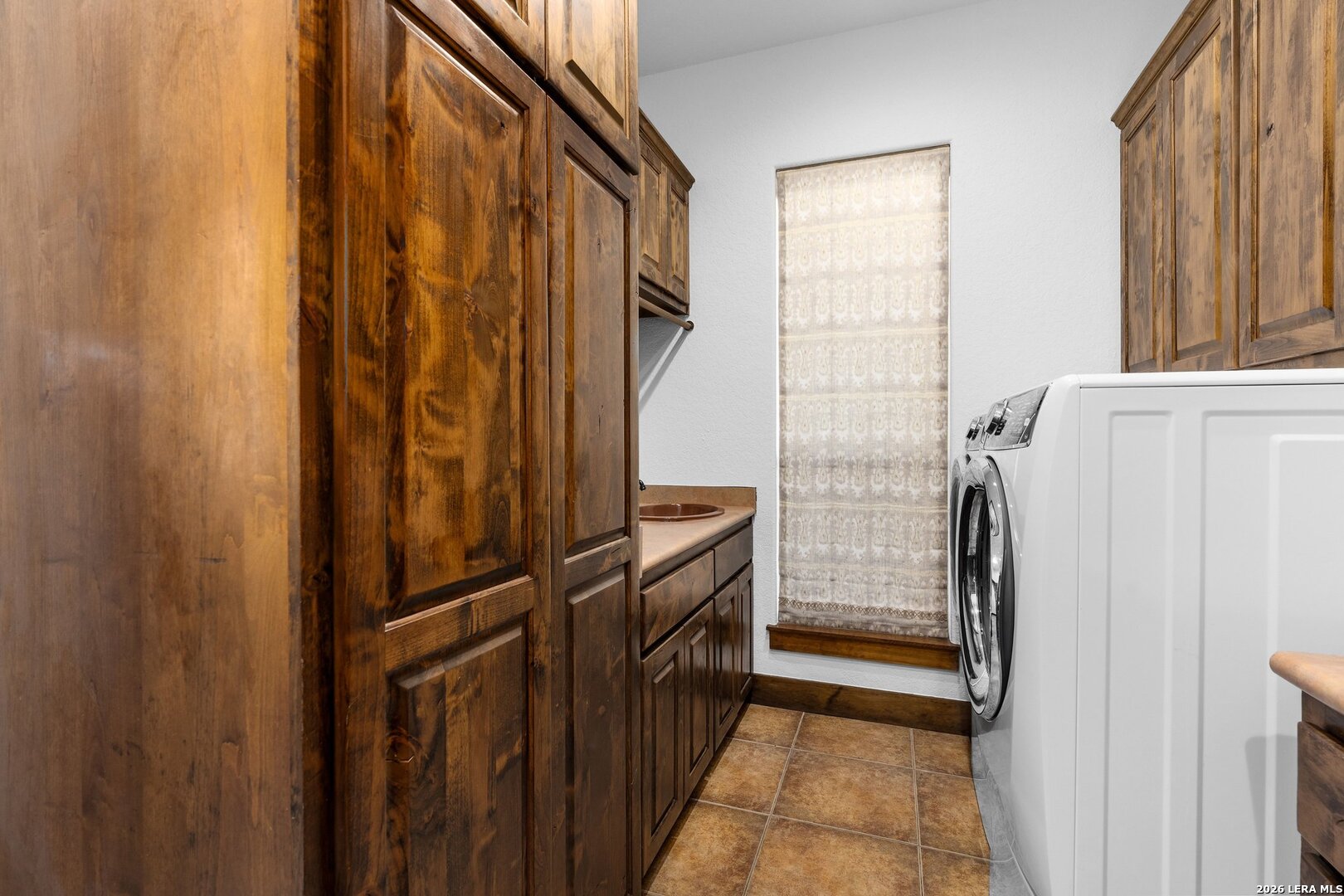 1806 Cordillera Trace
