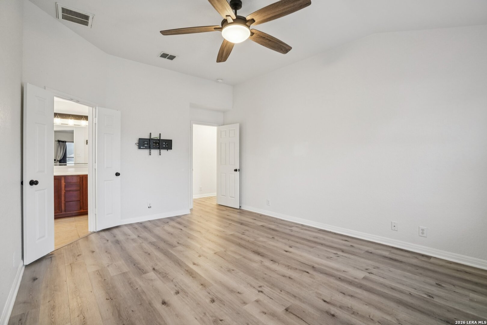 450 Turnberry